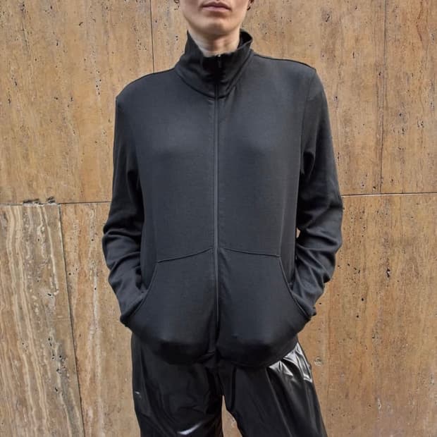 머듈 넥집업 블랙 1사이즈