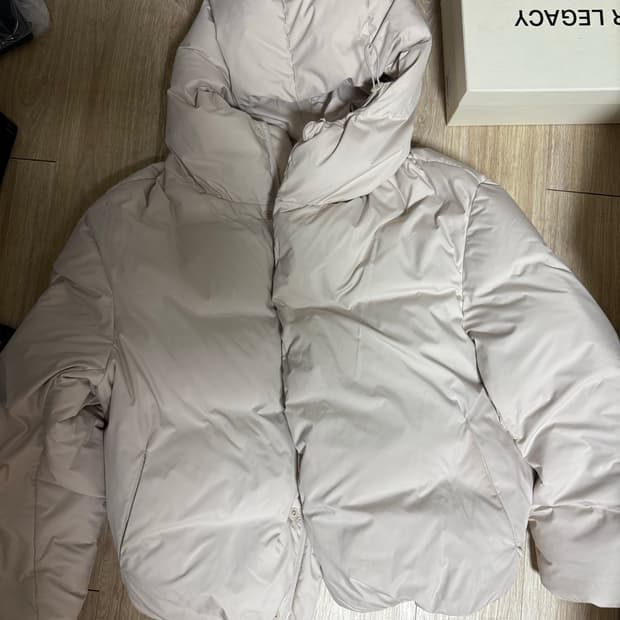 [M] 아모멘토 HOODED DOWN PUFFER ECRU