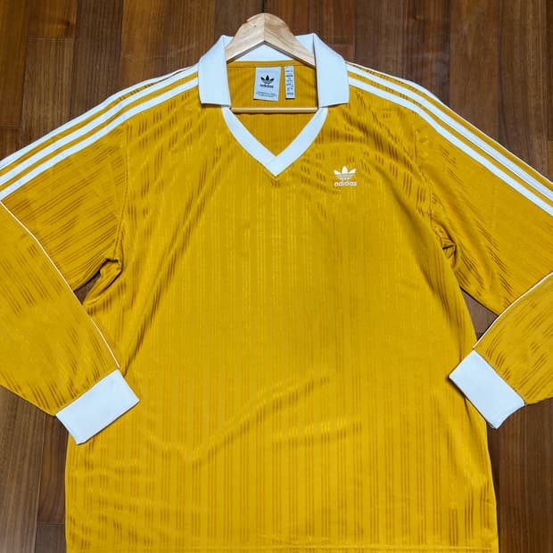 아디다스 올드스쿨 풋볼셔츠 2XL