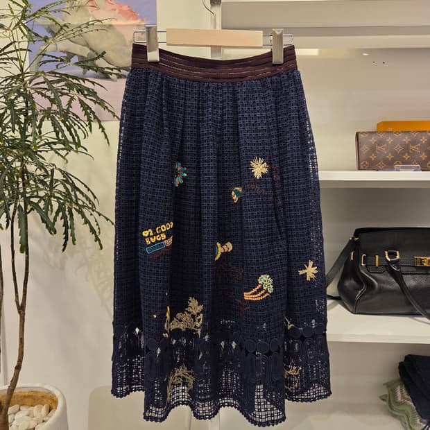 오즈세컨 레이스 자수 스커트