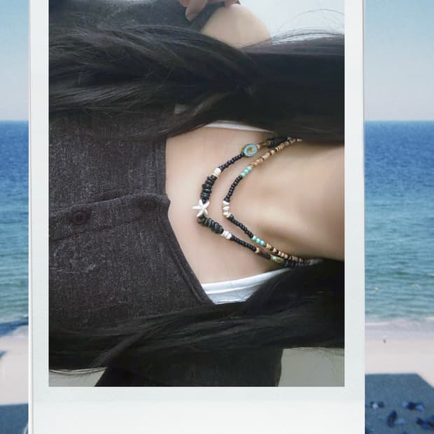 #1. Uncharted seas 비즈 목걸이