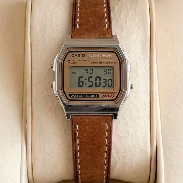 카시오 커스텀 시계(새제품)