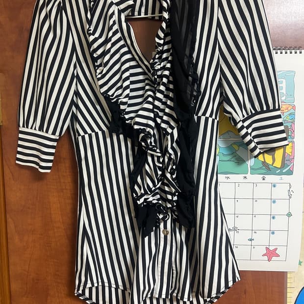 2000s 나나 프릴 punk stripe shirt