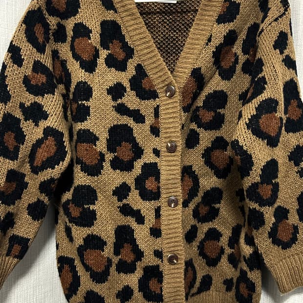 호피 가디건