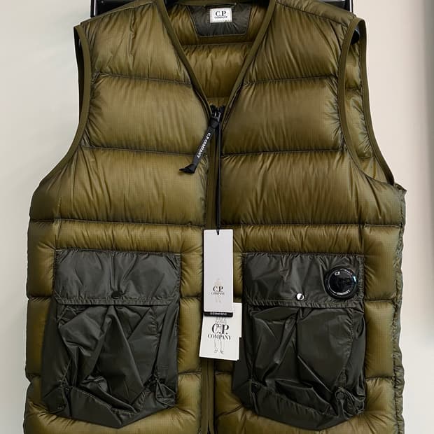 cp컴퍼니 디디쉘 조끼 패딩 XL