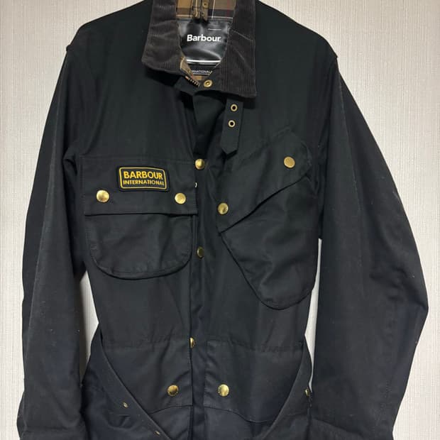 바버 인터내셔널 A7 38사이즈 블랙