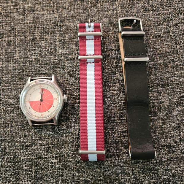 타이맥스 나이젤 카본 레프리 워치