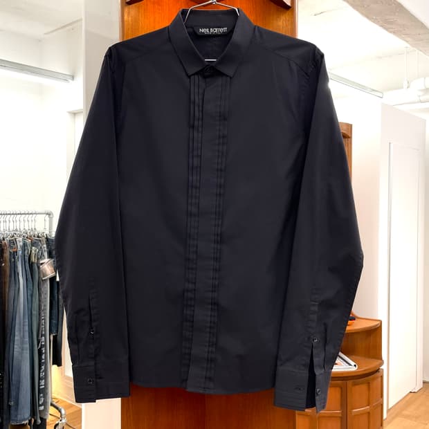 [39] 닐바렛 플리츠 셔츠