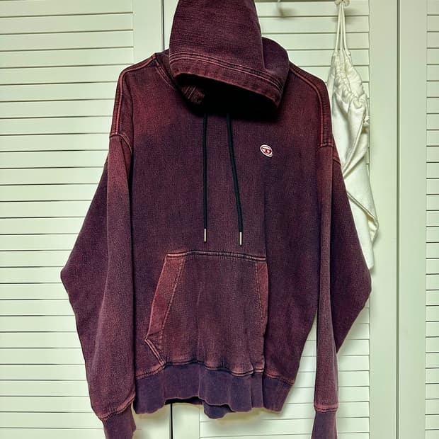 Diesel(디젤) Overdyed(오버다이드) 버건디 후드스웻