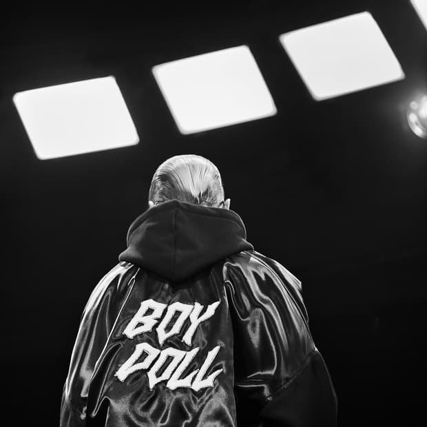 [박보검님 착용] 셀린느 22AW 보이돌 새틴 봄버 자켓