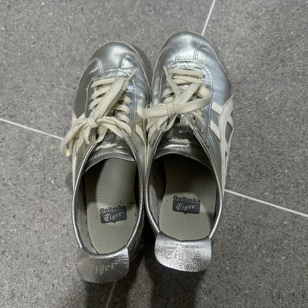 오니츠카 멕시코 실버 240