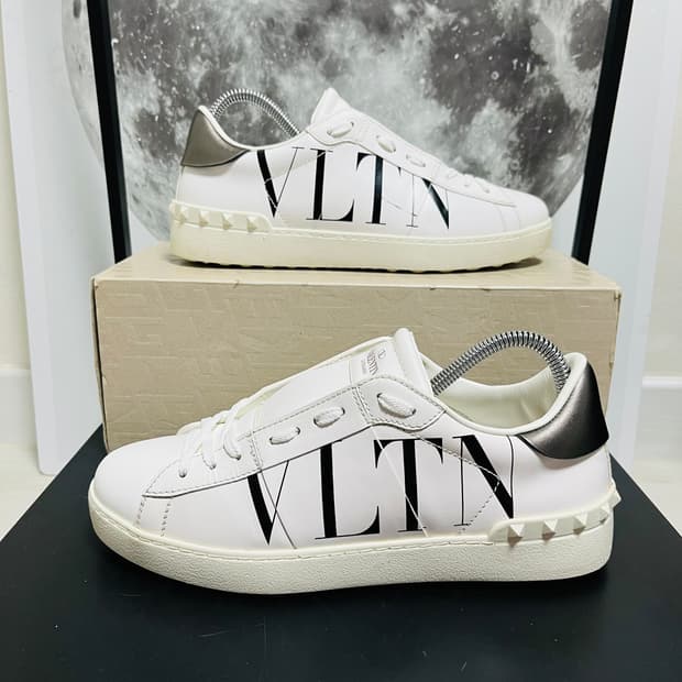 정품 40) 발렌티노 VLTN 로고 히든 스니커즈 255~260