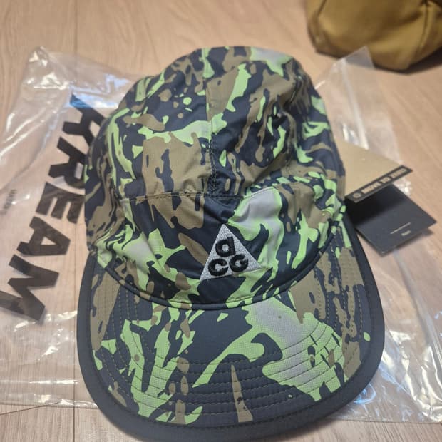 나이키 ACG 플라이 언스트럭처 캡 L-XL 카모