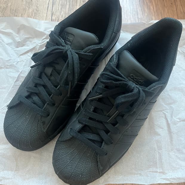 아디다스 슈퍼스타 트리플 블랙