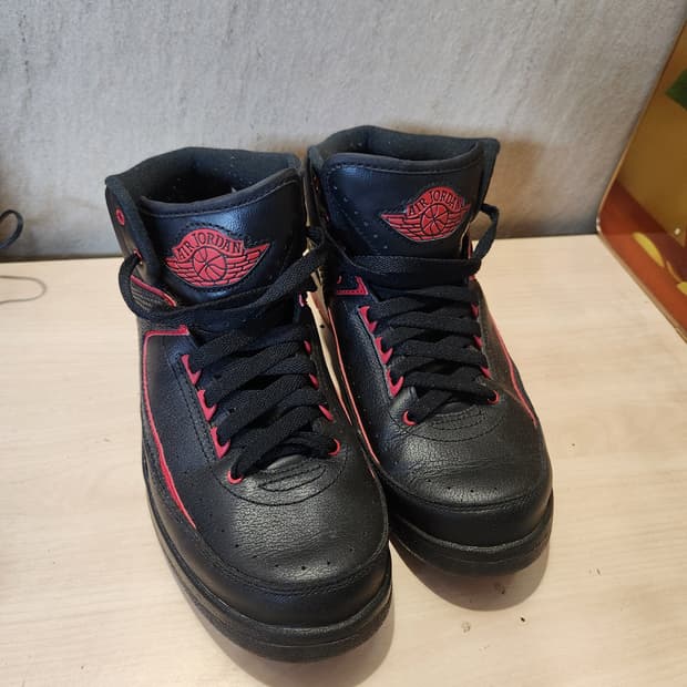 나이키 에어 조던 2 레트로 블랙 레드 (24cm) 🏀 한정판 감성