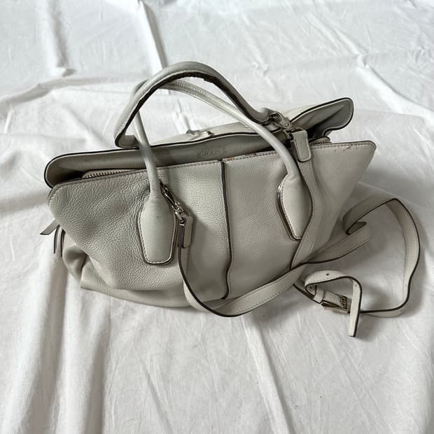TOD’S 토즈 페블레더 투웨이 토트백