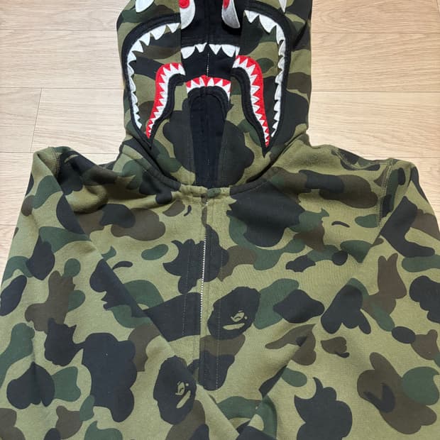 베이프 후드집업