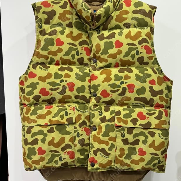 휴먼메이드 덕카모 리버서블 다운 베스트 L사이즈 (105)