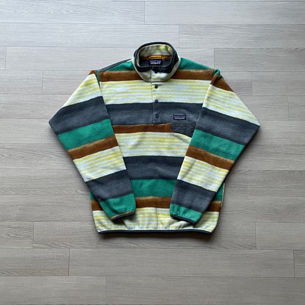 파타고니아 신칠라 스트라이프 패턴 플리스 patagonia