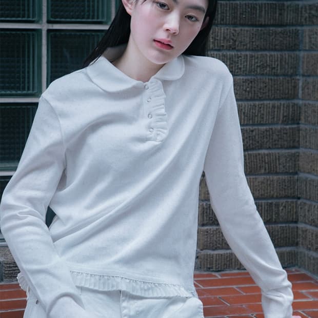 오헤시오 라운드 카라 프릴 롱 티셔츠 화이트 