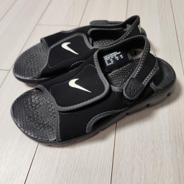 새상품급)나이키 키즈386518-011선레이 어저스트 4 키즈샌달 아동샌