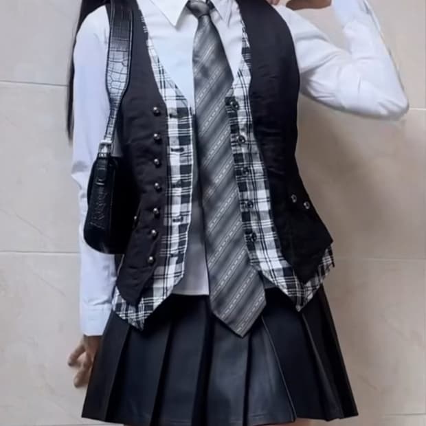 Vintage check vest