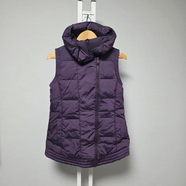 잭니클라우스 여성 패딩 조끼