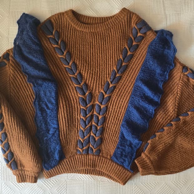 PAMEO POSE (파메오포즈) 윙 러플 니트