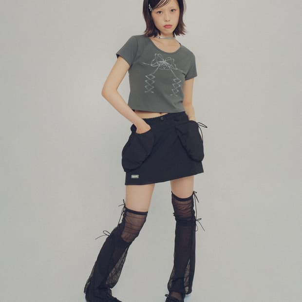 허그유어스킨 빅 포켓 미니 스커트 블랙