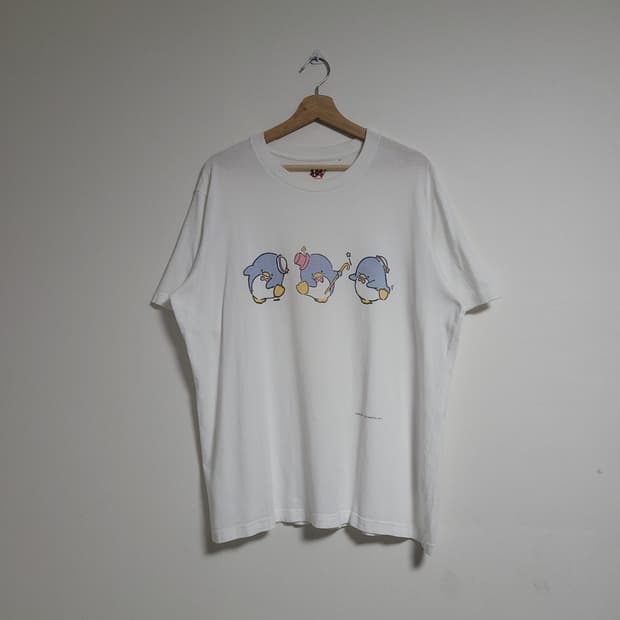 (XL) UNIQLO 유니클로 산리오 턱시도샘 콜라보 커스텀 반팔 티셔츠