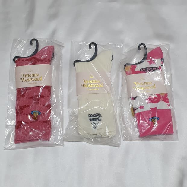 아이보리 핑크 겨자색 크림 빈티지 비비안웨스트우드 양말