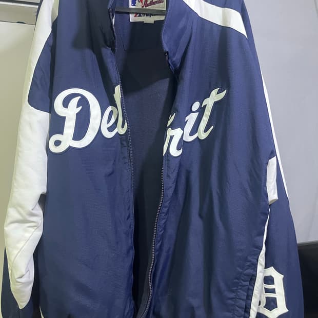 마제스틱 디트로이트 덕아웃 자켓 xxl 판매합니다