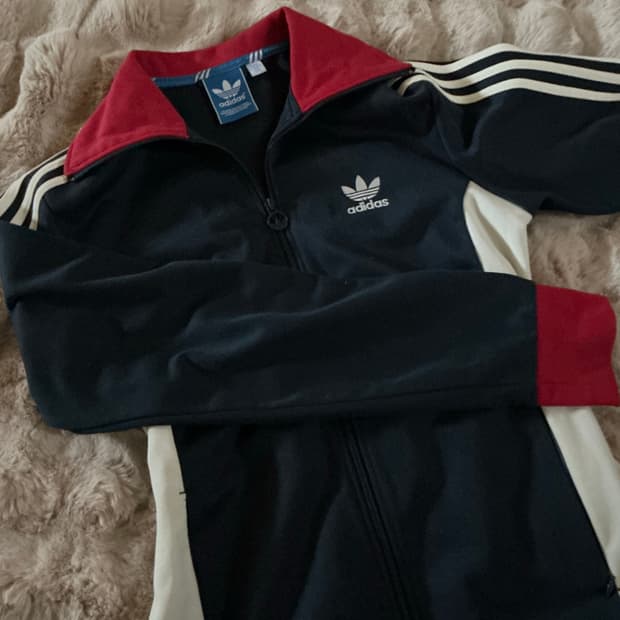 아디다스 유로파 져지 