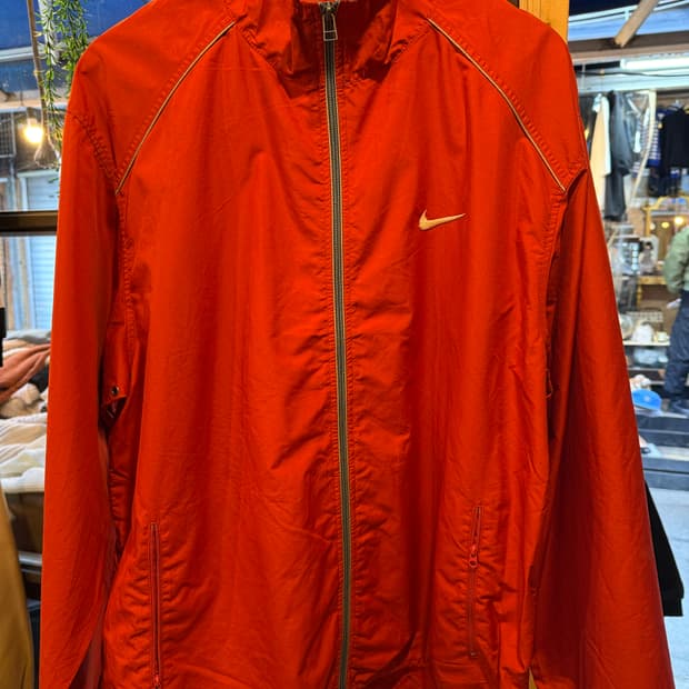 나이키 오렌지 바람막이