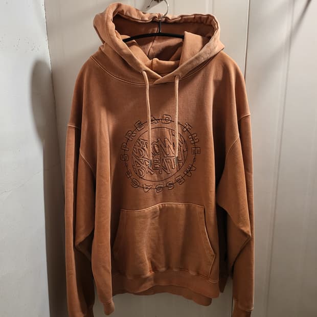 브라운브레스  후드티