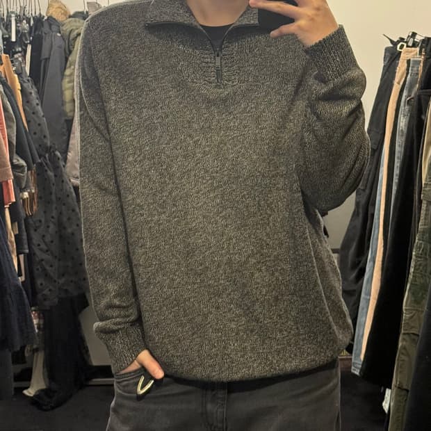 ck 캘빈클라인 진스 반집업 니트 스웨터 차콜 블랙 보카시 반목 목폴라