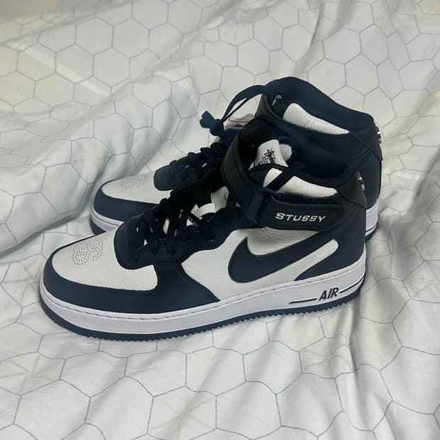 [270]나이키 스투시 포스미드 검흰