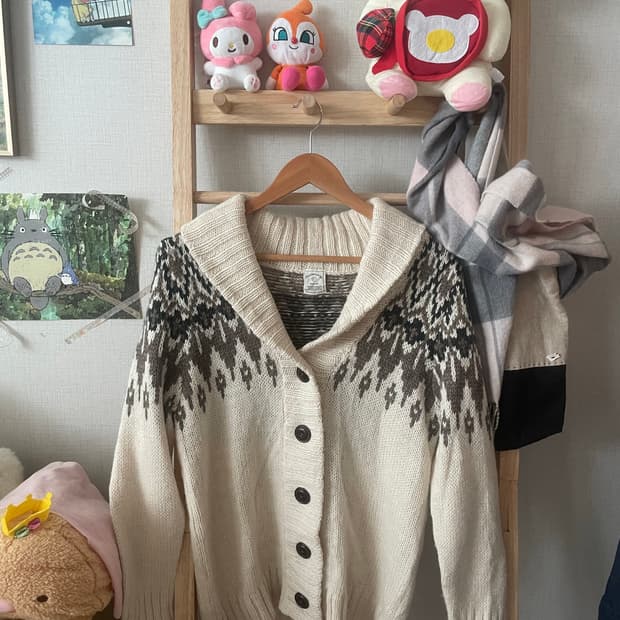 모리걸 빈티지 노르딕 알파카 가디건 🤍