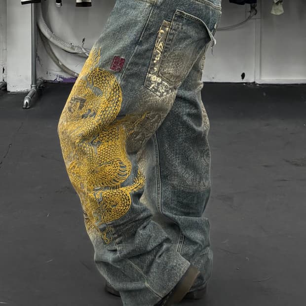 카라쿠리 타마시 뱀피 드래곤 데님팬츠