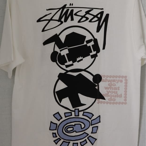 STÜSSY GRAPHIC T-SHIRT