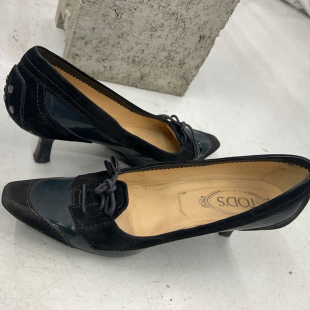 토즈 스트랩 펌프스 힐