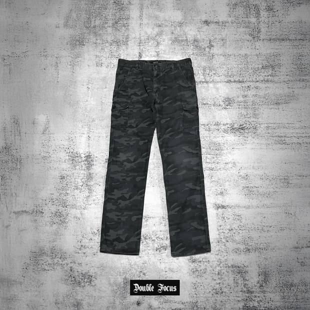 (double focus) greyish camo pants 