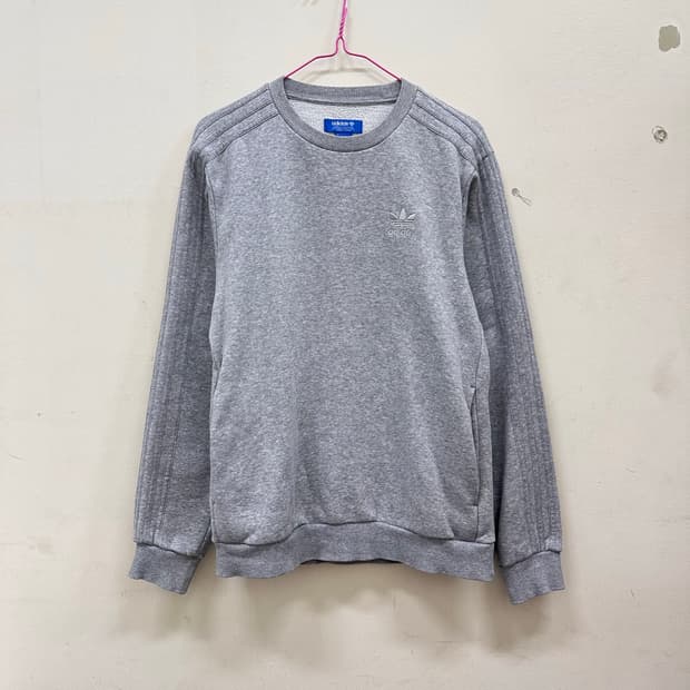 아디다스 유로파 그레이 맨투맨