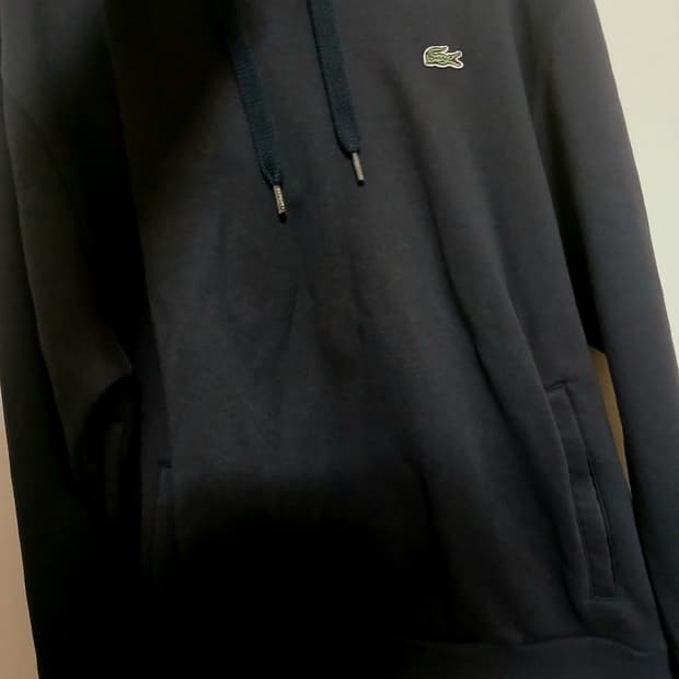 라코스테후드티