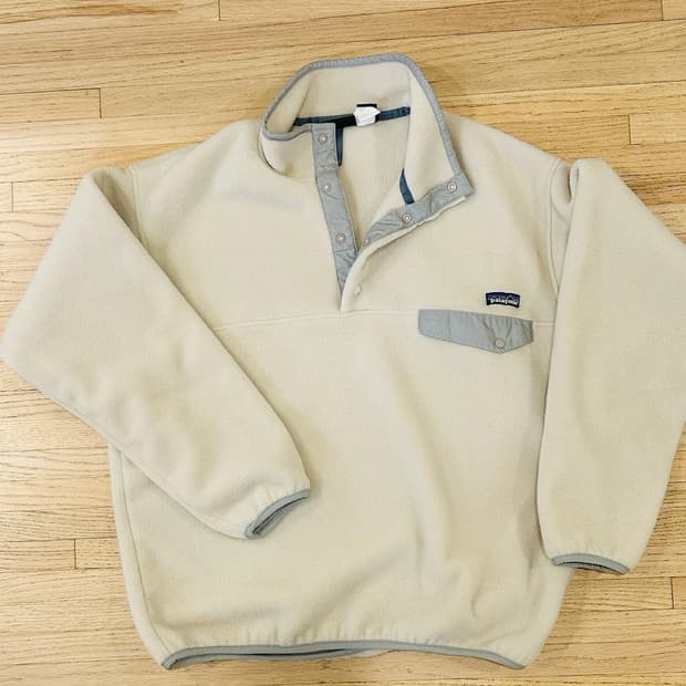 SP00 USA 파타고니아 신칠라 스냅-T 오트밀 그레이