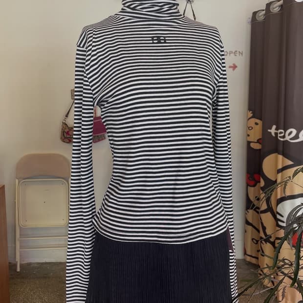 스트라이프 터틀넥 티[무배] 