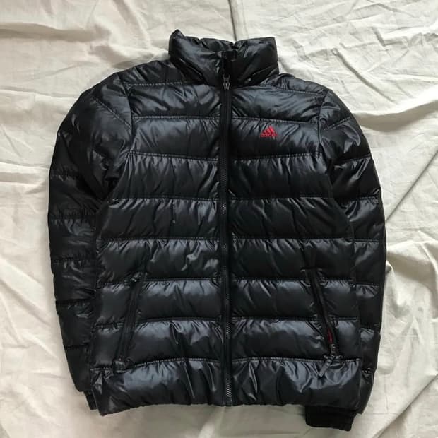 아디다스 경량패딩