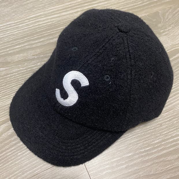 슈프림 울 캡 판매합니다