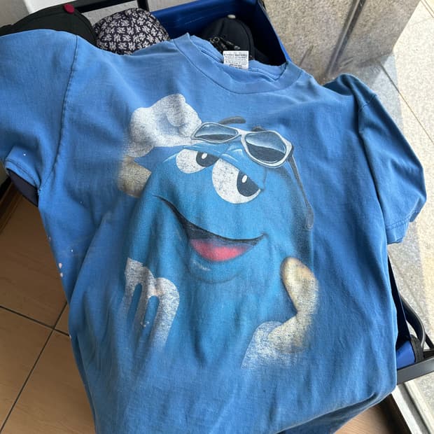 빈티지 M&M 초콜릿 티셔츠