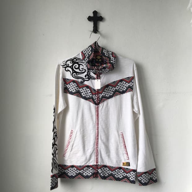 Oriental mood high neck zip up